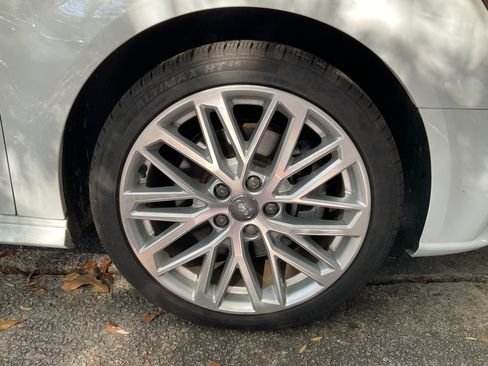 Used 2018 Audi A3 e-tron Premium Plus w/ Technology Package image 27