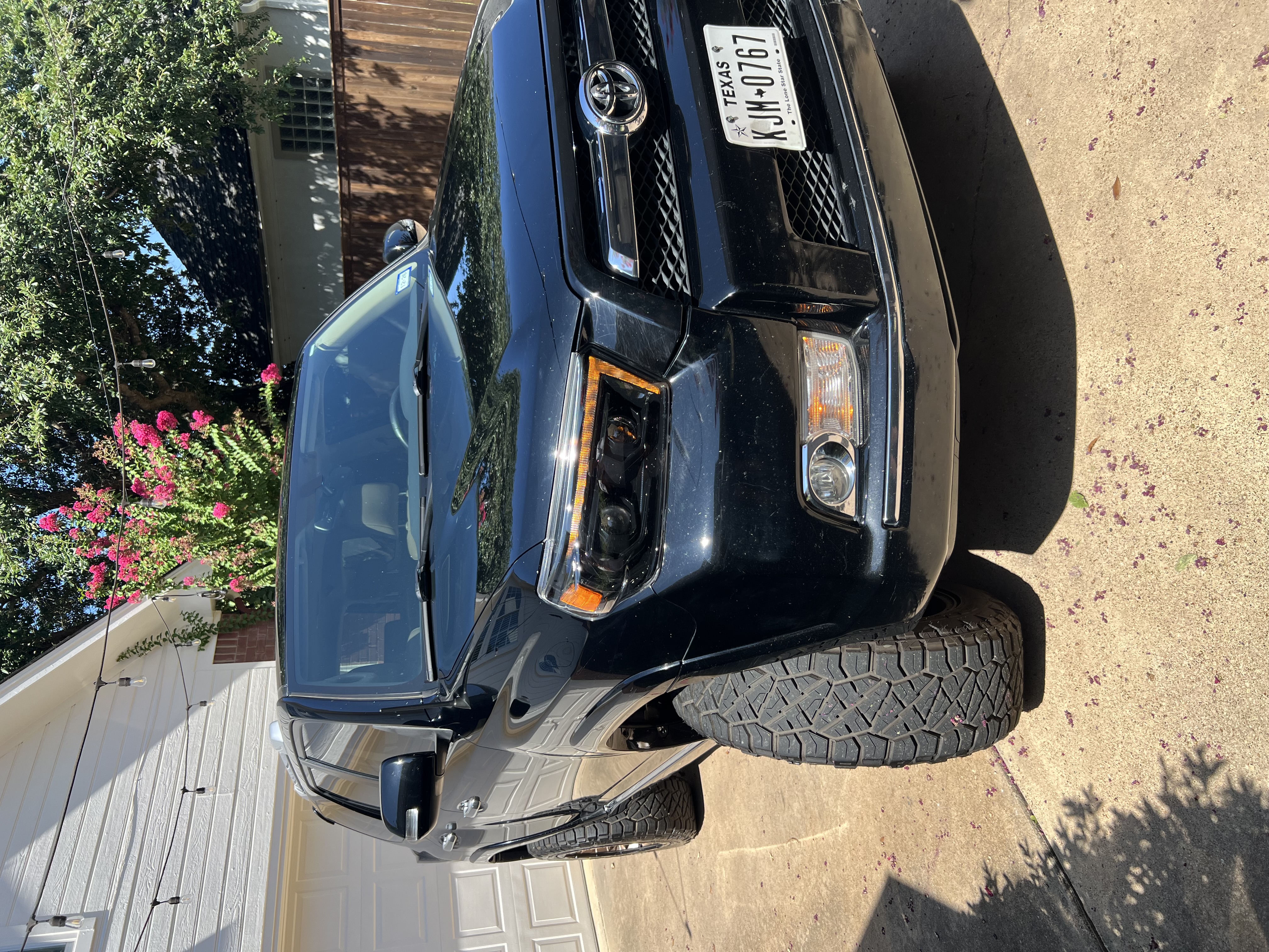 Used 2010 Toyota 4Runner Limited AWD/4WD image 6