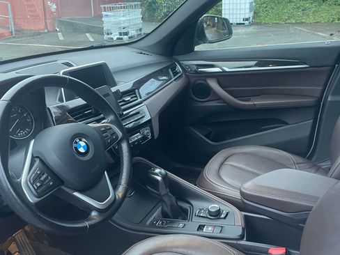 Used 2018 BMW X1 xDrive28i image 11