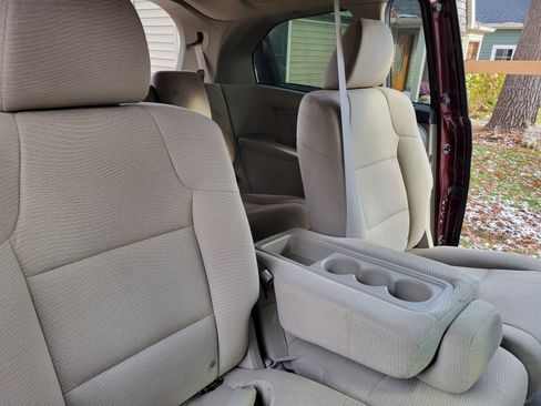 Used 2012 Honda Odyssey EX image 12