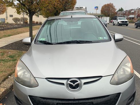 Used 2011 MAZDA MAZDA2 Sport image 4