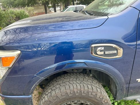 Used 2017 Nissan Titan Platinum Reserve image 4