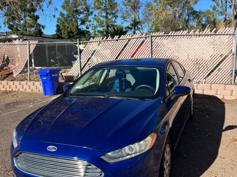 Used 2014 Ford Fusion S image 4