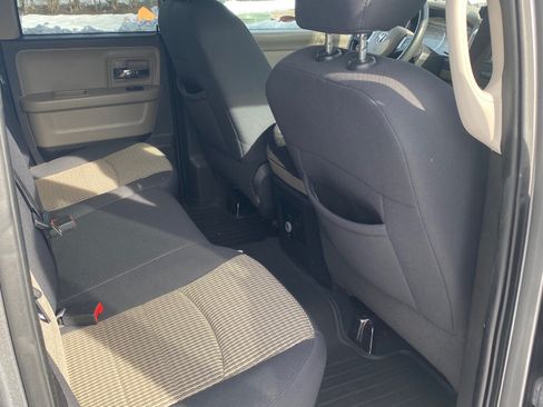 Used 2011 RAM 1500 Classic SLT w/ Technology Group image 13