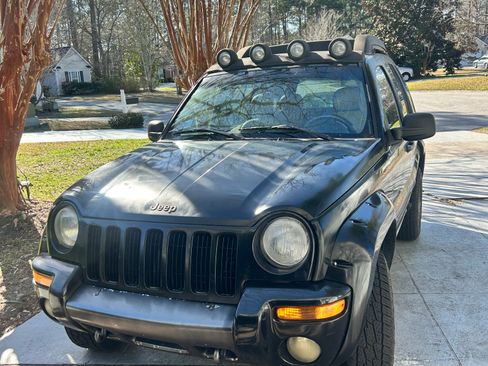 Used 2003 Jeep Liberty Renegade image 15