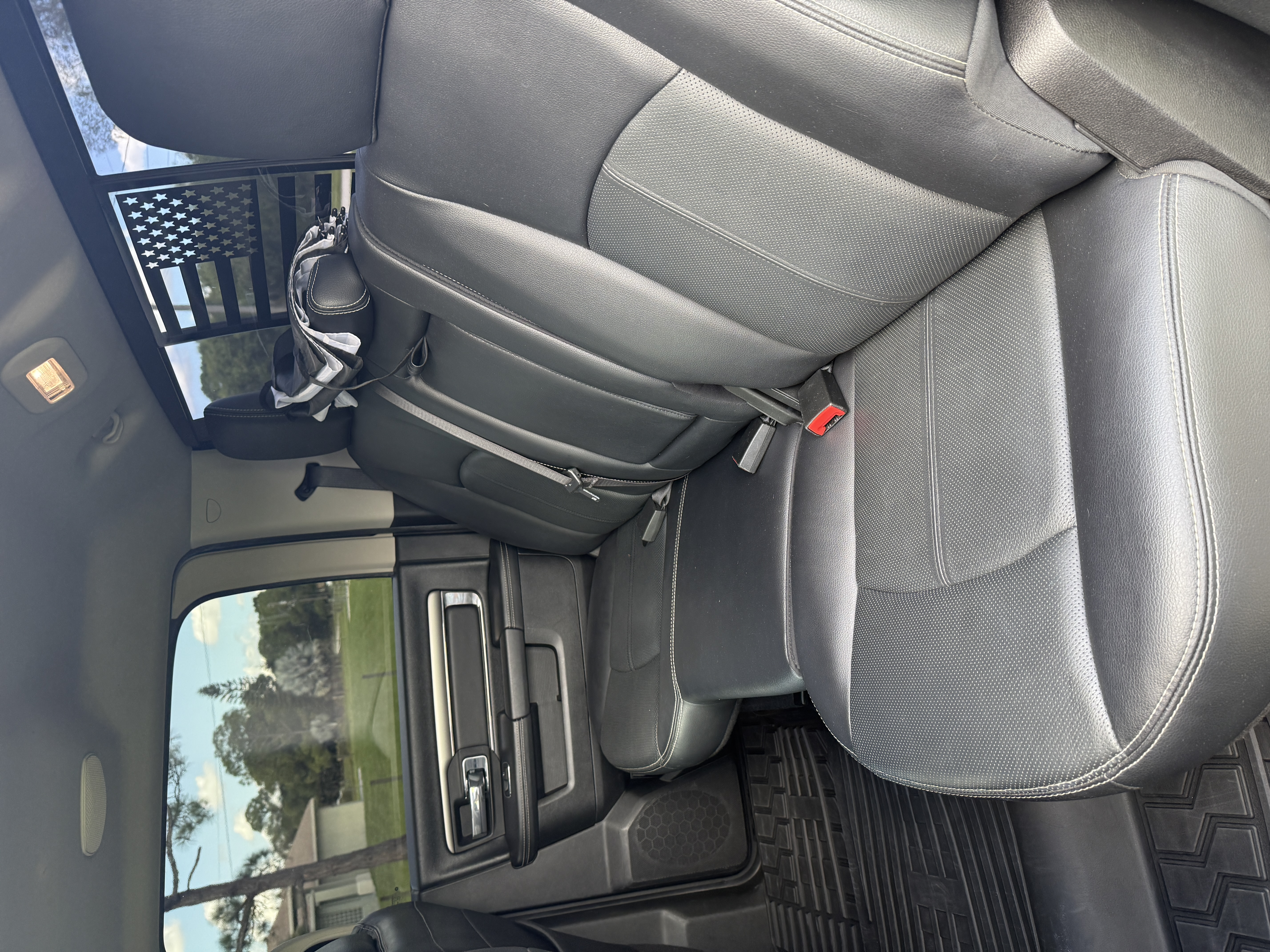 Used 2018 RAM 2500 Laramie w/ Sport Appearance Group AWD/4WD image 13