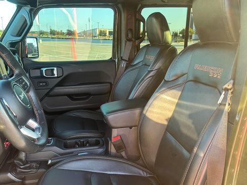 Used 2022 Jeep Wrangler Unlimited Rubicon w/ Trailer Tow Package image 10