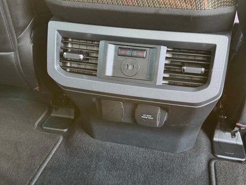 Used 2024 Ford F250 Lariat w/ Lariat Ultimate Package image 24