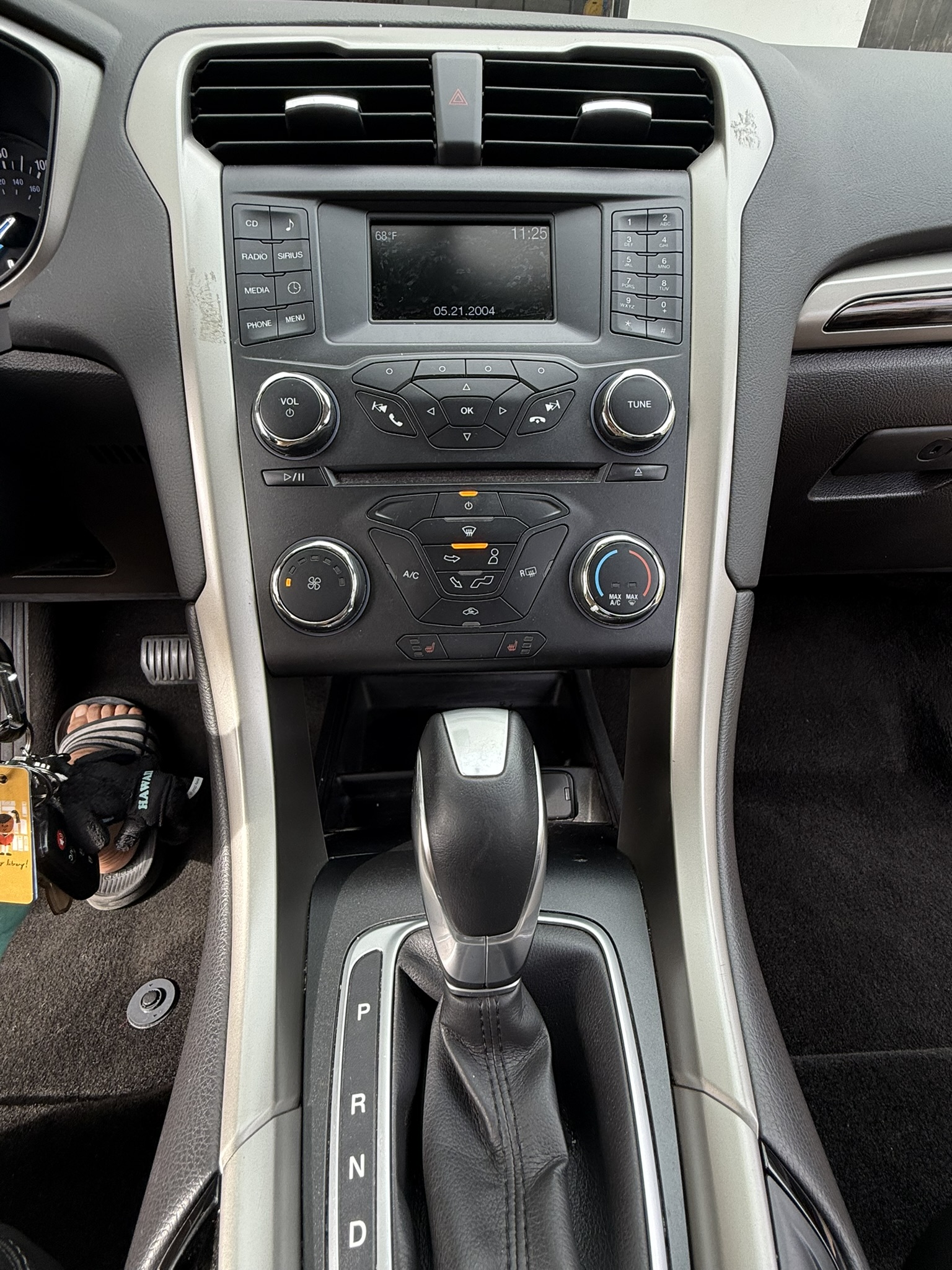 Used 2015 Ford Fusion SE w/ Equipment Group 202A FWD image 27