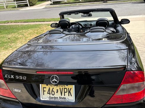 Used 2009 Mercedes-Benz CLK 550 Cabriolet image 5