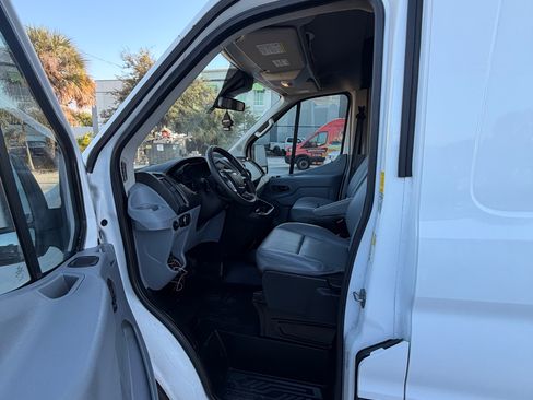 Used 2019 Ford Transit 150 130 Medium Roof image 20