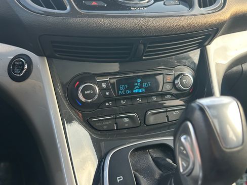 Used 2013 Ford Escape SEL FWD image 11