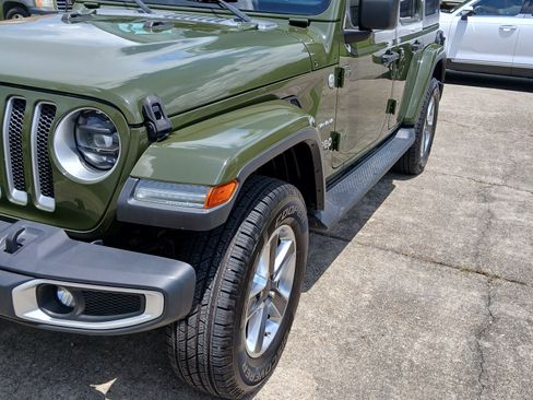 Used 2020 Jeep Wrangler Unlimited Sahara image 2