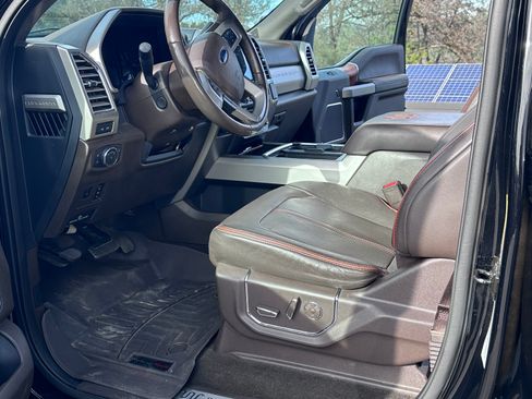 Used 2017 Ford F250 King Ranch w/ King Ranch Ultimate Package image 11