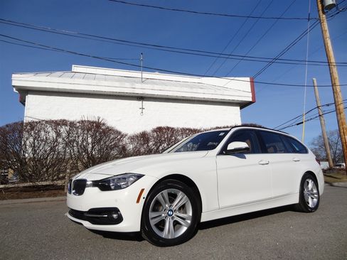 Used 2016 BMW 328i xDrive Wagon image 1