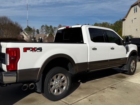 Used 2017 Ford F250 King Ranch w/ King Ranch Ultimate Package image 2