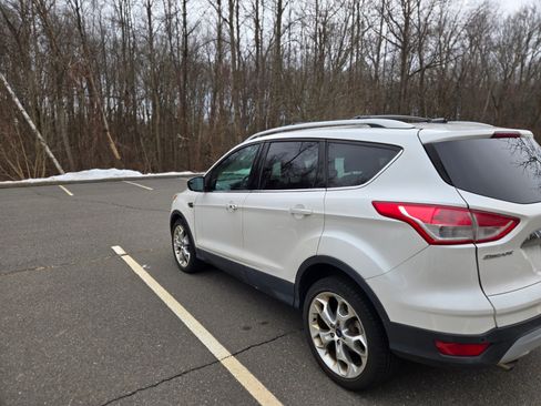 Used 2014 Ford Escape Titanium image 18