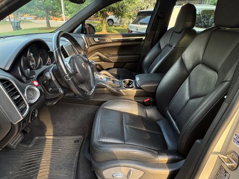 Used 2011 Porsche Cayenne AWD/4WD image 9