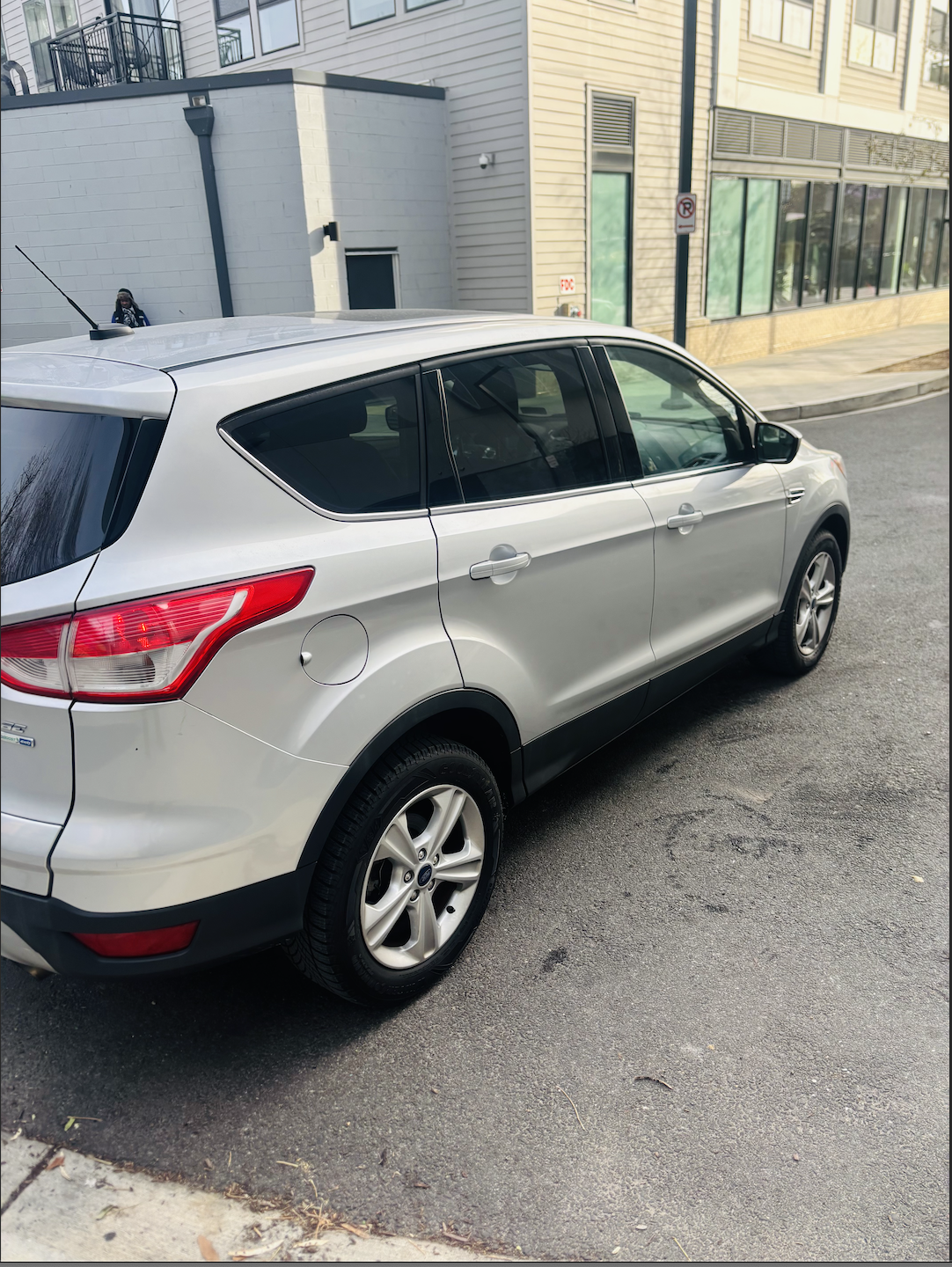 Used 2015 Ford Escape SE AWD/4WD image 17