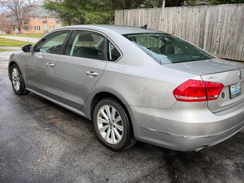 Used 2012 Volkswagen Passat 2.5 SEL Premium image 2