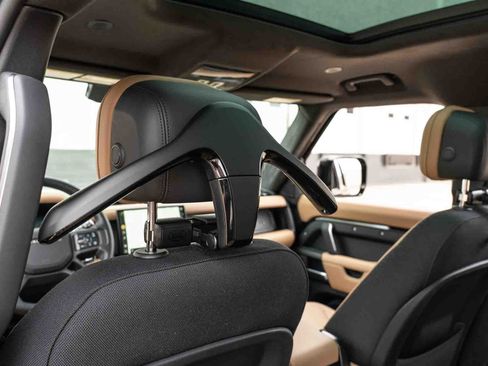 Used 2025 Land Rover Defender 130 V8 image 29