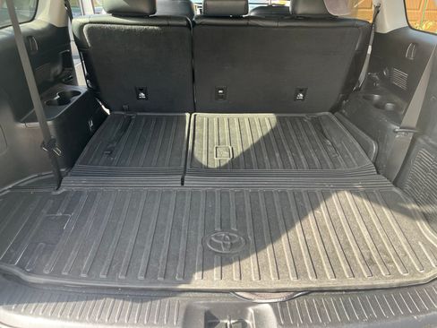 Used 2017 Toyota Highlander XLE image 13