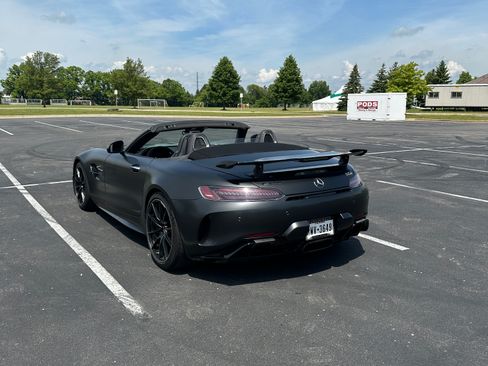Used 2020 Mercedes-Benz AMG GT R image 14