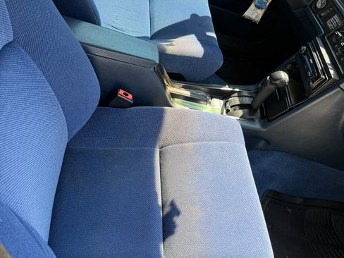 Used 1994 Volvo 940 Sedan 4D image 8