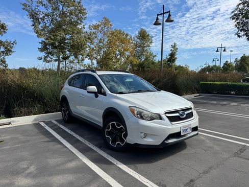 Used 2014 Subaru Crosstrek 2.0i Limited w/ Popular Package #2 AWD/4WD image 2