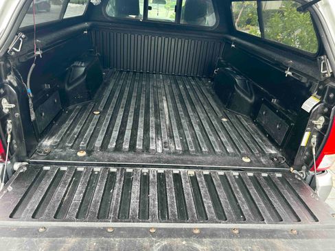 Used 2017 Toyota Tacoma 4x4 Access Cab image 14