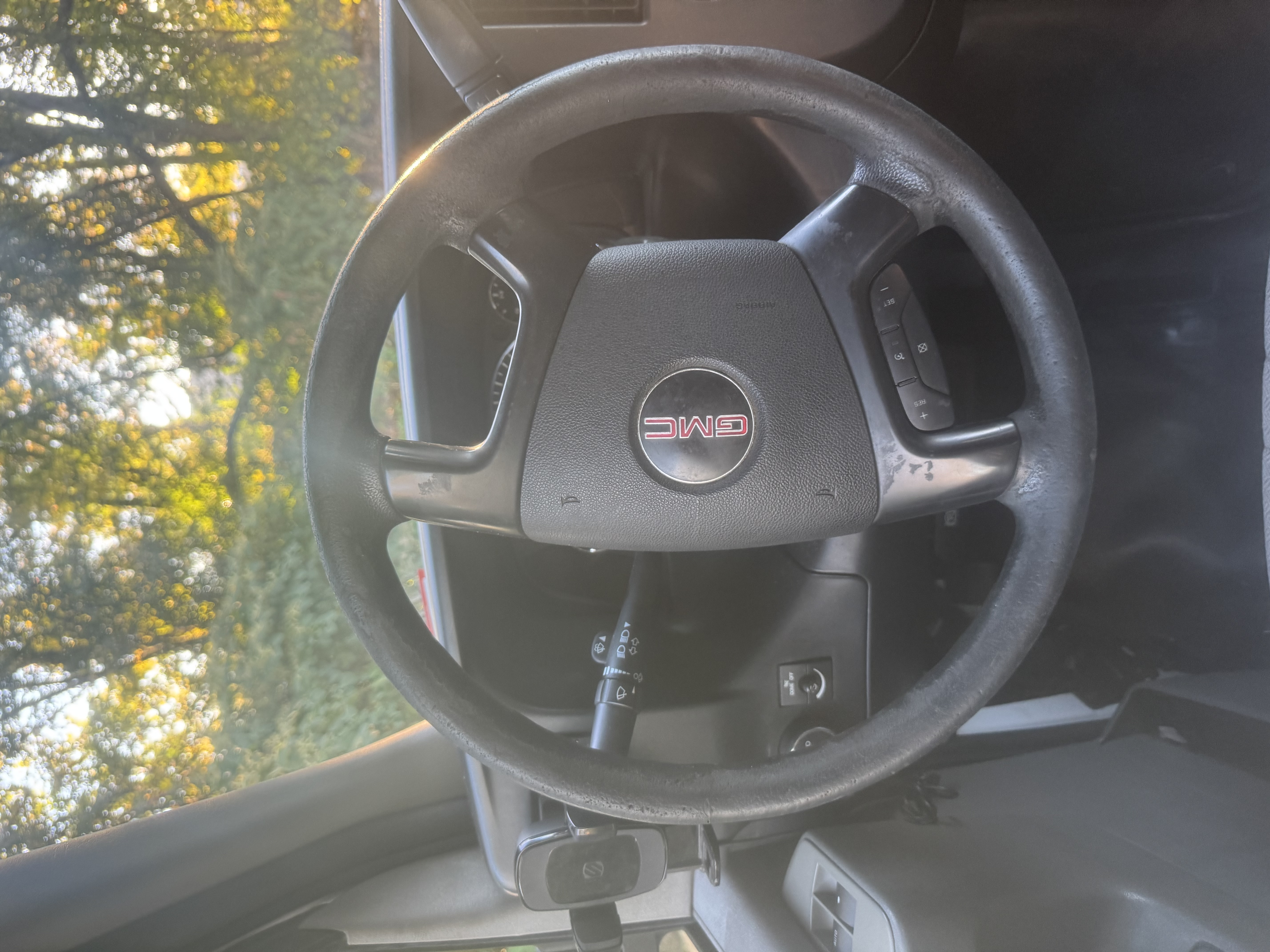 Used 2015 GMC Savana 2500 RWD image 10