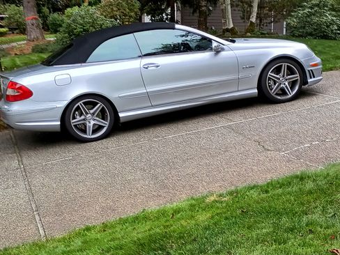 Used 2007 Mercedes-Benz CLK 63 AMG CLK 63 AMG Cabriolet 2D image 10