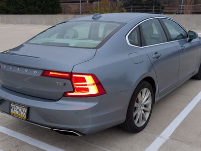 Used 2017 Volvo S90 T6 Momentum w/ Vision Package