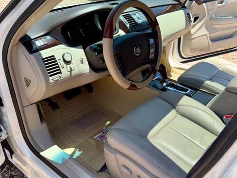 Used 2010 Cadillac DTS Premium w/ Driver Awareness Package FWD image 19