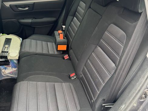 Used 2018 Honda CR-V LX image 11