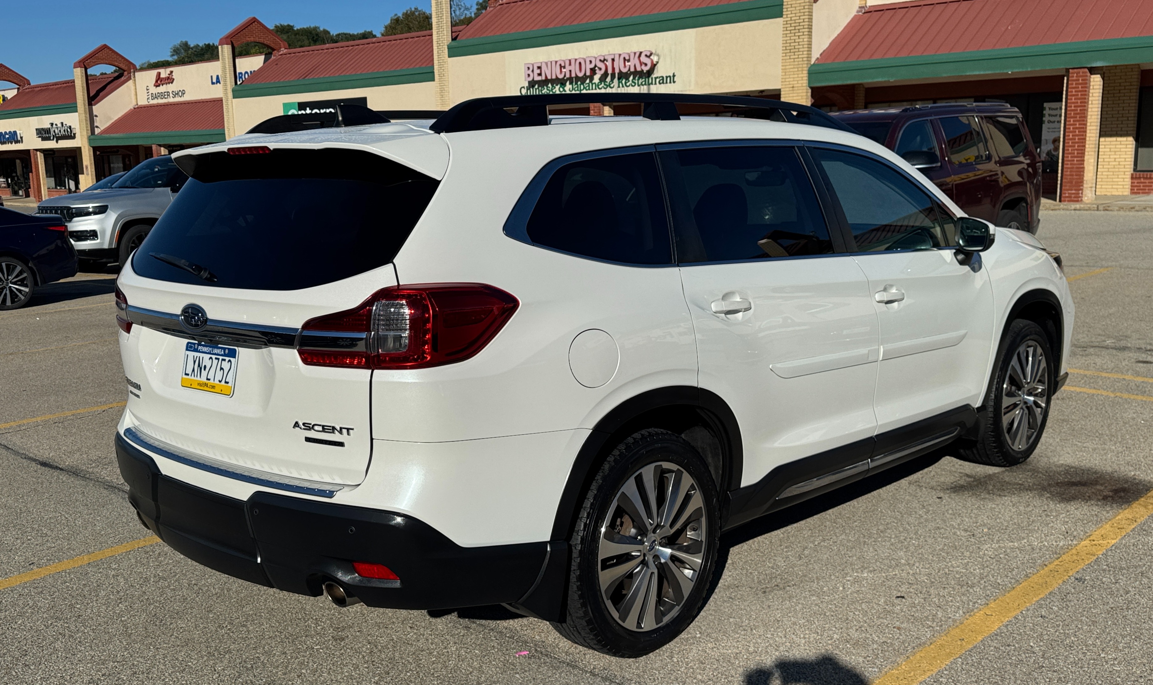Used 2022 Subaru Ascent Limited w/ Technology Package AWD/4WD image 4