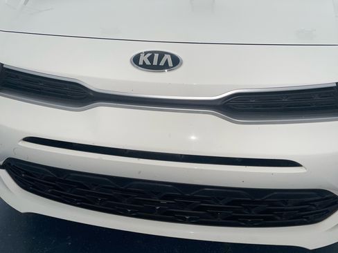 Used 2021 Kia Rio LX image 4