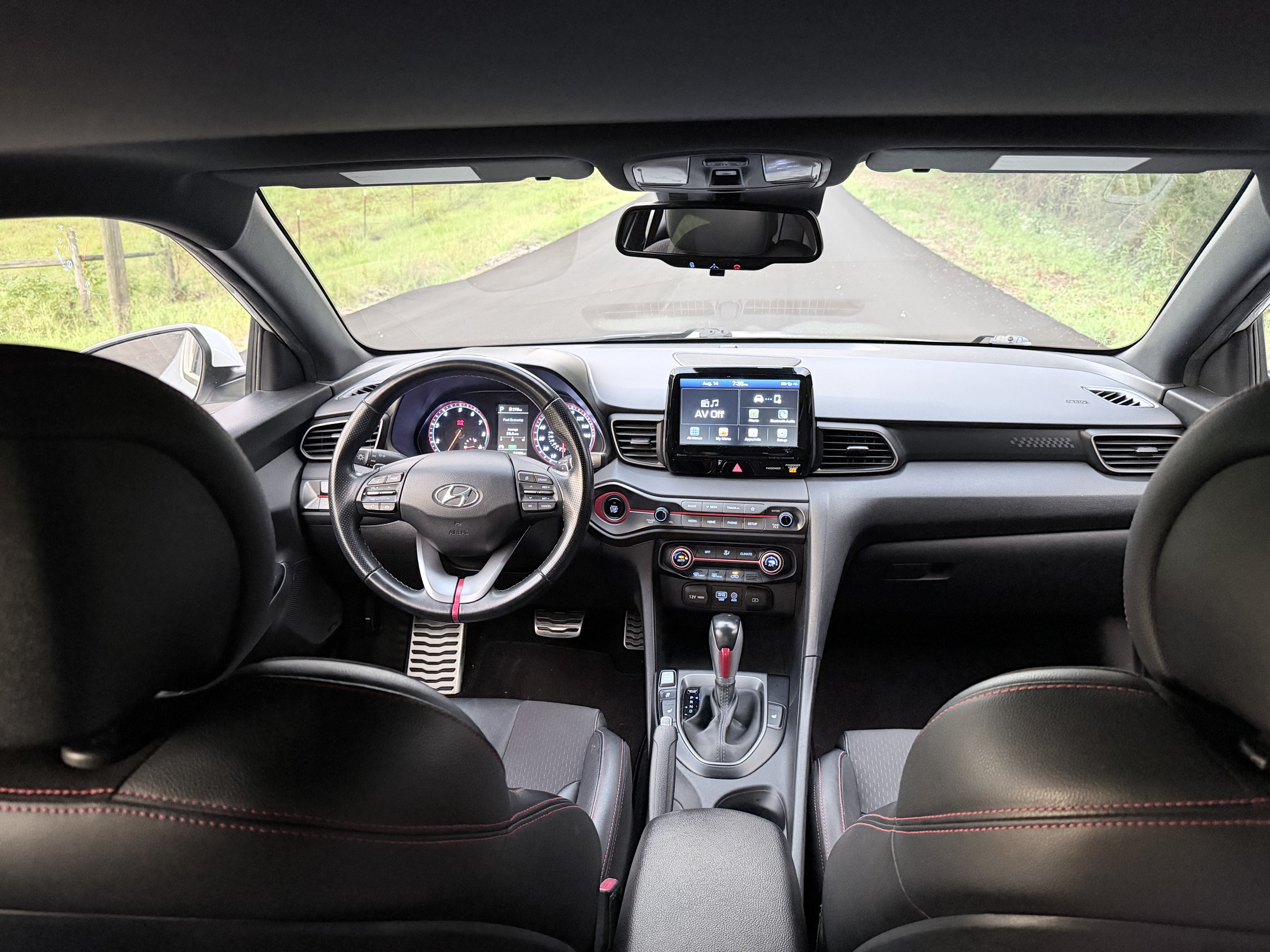 Used 2019 Hyundai Veloster Turbo FWD image 8