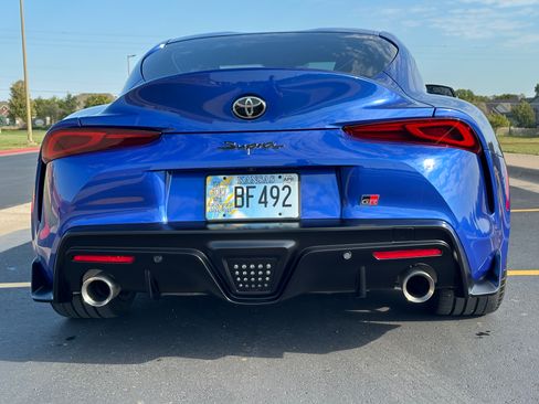 Used 2023 Toyota Supra Premium w/ Driver Assist Package image 5