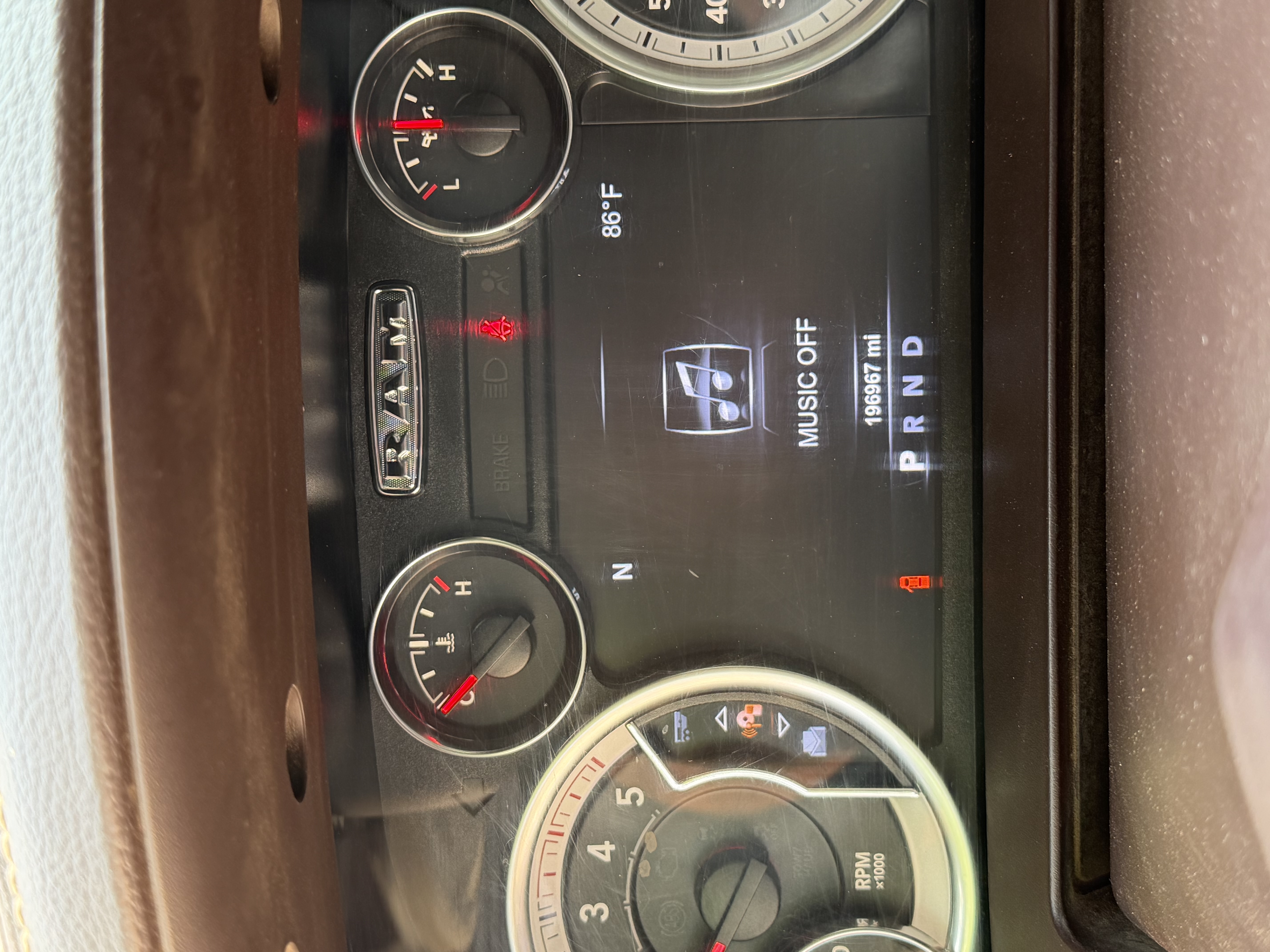 Used 2018 RAM 2500 Laramie w/ Off Road Package AWD/4WD image 9