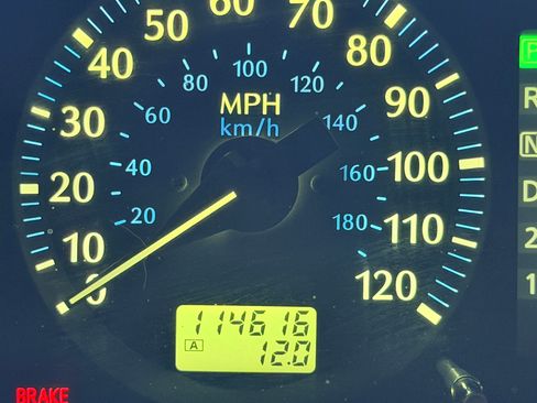 Used 2003 INFINITI QX4 2WD image 6