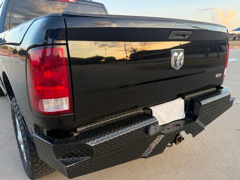 Used 2012 RAM 2500 ST w/ Chrome Appearance Group AWD/4WD image 6