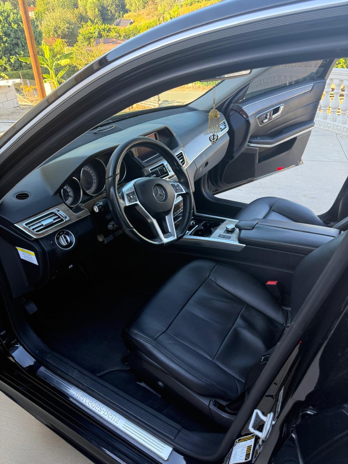 Used 2014 Mercedes-Benz E 350 Sedan image 2