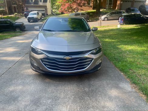 Used 2023 Chevrolet Malibu LT FWD image 1