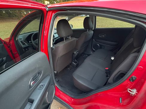 Used 2016 Honda HR-V EX image 4