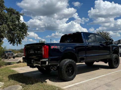 Used 2024 Ford F250 XLT w/ FX4 Off-Road Package image 15