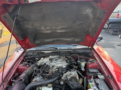 Used 2002 Ford Mustang Premium RWD image 8