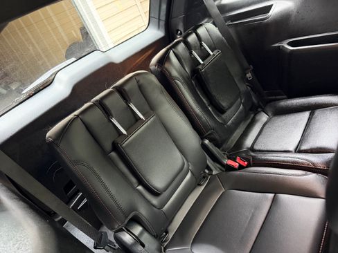 Used 2019 Ford Explorer Sport w/ Equipment Group 401A AWD/4WD image 10