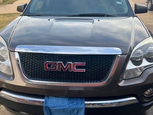 Used 2012 GMC Acadia SLE image 4