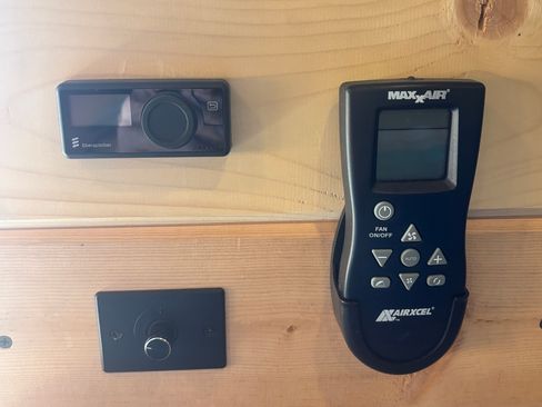 Used 2024 Mercedes-Benz Sprinter 2500 image 17